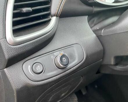 Черный Шевроле Trax, объемом двигателя 1.4 л и пробегом 68 тыс. км за 11950 $, фото 15 на Automoto.ua