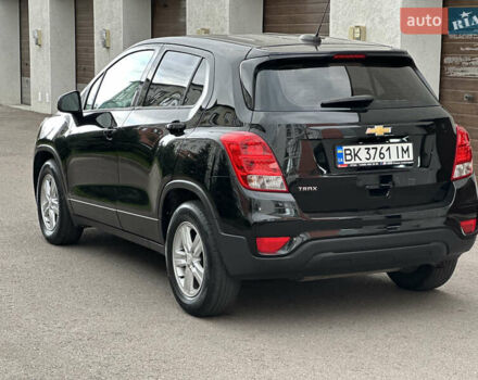 Чорний Шевроле Trax, об'ємом двигуна 1.36 л та пробігом 84 тис. км за 11999 $, фото 10 на Automoto.ua