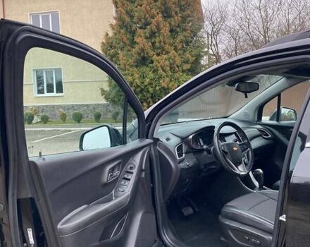 Черный Шевроле Trax, объемом двигателя 1.4 л и пробегом 68 тыс. км за 11950 $, фото 28 на Automoto.ua