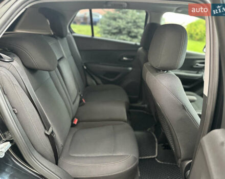 Чорний Шевроле Trax, об'ємом двигуна 1.36 л та пробігом 84 тис. км за 11999 $, фото 25 на Automoto.ua