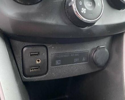 Черный Шевроле Trax, объемом двигателя 1.4 л и пробегом 68 тыс. км за 11950 $, фото 27 на Automoto.ua