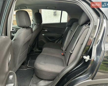 Чорний Шевроле Trax, об'ємом двигуна 1.36 л та пробігом 84 тис. км за 11999 $, фото 29 на Automoto.ua