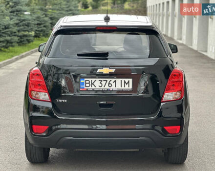 Чорний Шевроле Trax, об'ємом двигуна 1.36 л та пробігом 84 тис. км за 11999 $, фото 9 на Automoto.ua