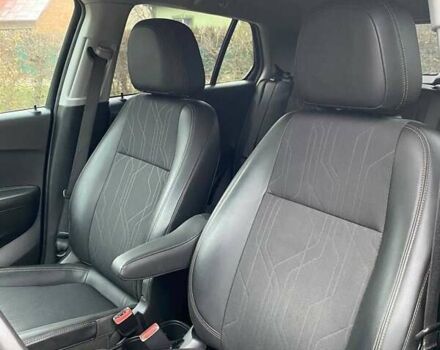 Черный Шевроле Trax, объемом двигателя 1.4 л и пробегом 68 тыс. км за 11950 $, фото 23 на Automoto.ua