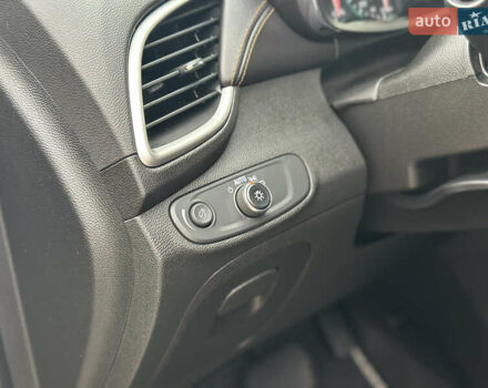 Чорний Шевроле Trax, об'ємом двигуна 1.36 л та пробігом 84 тис. км за 11999 $, фото 31 на Automoto.ua