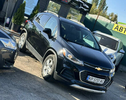 Черный Шевроле Trax, объемом двигателя 1.4 л и пробегом 99 тыс. км за 13799 $, фото 2 на Automoto.ua
