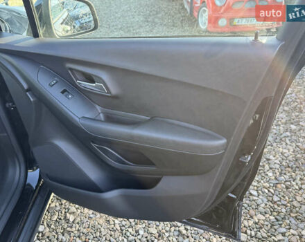 Черный Шевроле Trax, объемом двигателя 1.4 л и пробегом 92 тыс. км за 14999 $, фото 21 на Automoto.ua