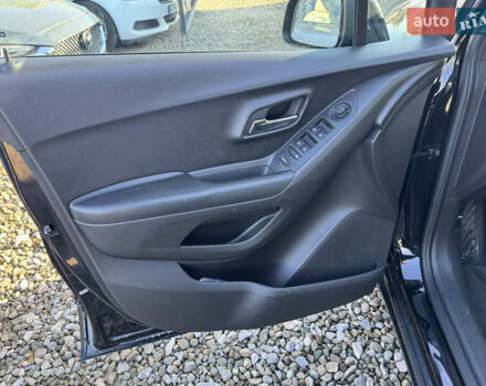 Черный Шевроле Trax, объемом двигателя 1.4 л и пробегом 92 тыс. км за 14999 $, фото 13 на Automoto.ua