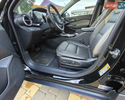 Черный Шевроле Trax, объемом двигателя 1.2 л и пробегом 3 тыс. км за 23500 $, фото 16 на Automoto.ua