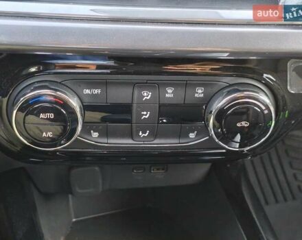 Черный Шевроле Trax, объемом двигателя 1.2 л и пробегом 3 тыс. км за 23500 $, фото 15 на Automoto.ua