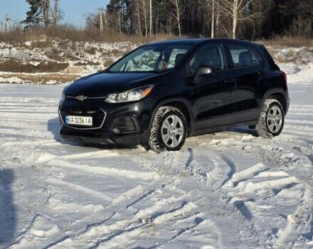 Чорний Шевроле Trax, об'ємом двигуна 1.36 л та пробігом 120 тис. км за 10700 $, фото 1 на Automoto.ua