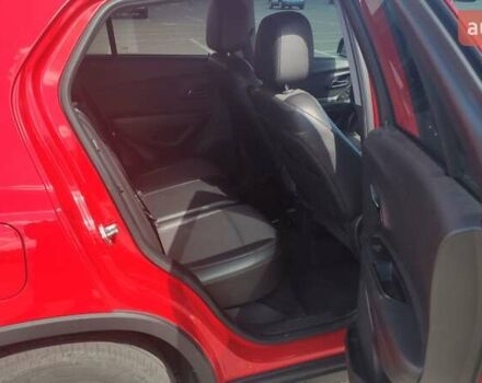 Красный Шевроле Trax, объемом двигателя 1.36 л и пробегом 52 тыс. км за 14300 $, фото 11 на Automoto.ua
