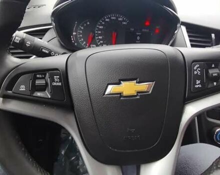 Красный Шевроле Trax, объемом двигателя 1.4 л и пробегом 50 тыс. км за 13600 $, фото 30 на Automoto.ua