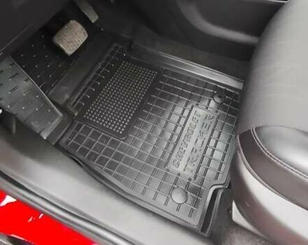 Красный Шевроле Trax, объемом двигателя 1.4 л и пробегом 50 тыс. км за 13600 $, фото 19 на Automoto.ua