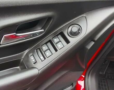 Красный Шевроле Trax, объемом двигателя 1.4 л и пробегом 50 тыс. км за 13600 $, фото 14 на Automoto.ua