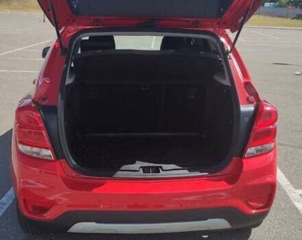 Красный Шевроле Trax, объемом двигателя 1.36 л и пробегом 52 тыс. км за 14300 $, фото 6 на Automoto.ua