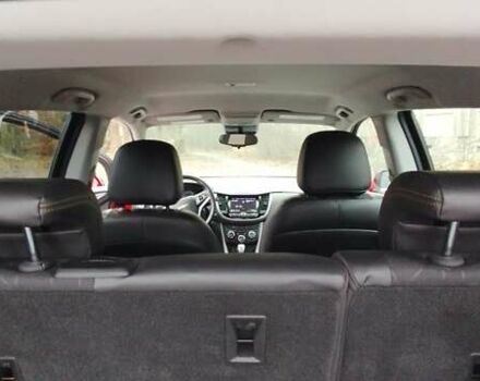 Красный Шевроле Trax, объемом двигателя 1.4 л и пробегом 50 тыс. км за 13600 $, фото 27 на Automoto.ua