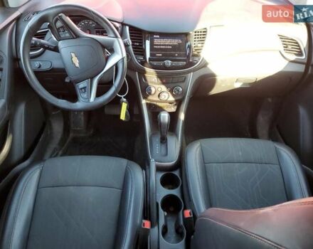 Красный Шевроле Trax, объемом двигателя 1.4 л и пробегом 77 тыс. км за 3000 $, фото 7 на Automoto.ua