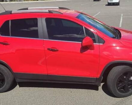 Красный Шевроле Trax, объемом двигателя 1.36 л и пробегом 52 тыс. км за 14300 $, фото 1 на Automoto.ua