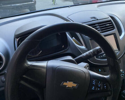 Шевроле Trax, объемом двигателя 1.36 л и пробегом 142 тыс. км за 10400 $, фото 5 на Automoto.ua