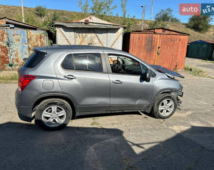 Шевроле Trax, объемом двигателя 1.4 л и пробегом 58 тыс. км за 7700 $, фото 4 на Automoto.ua
