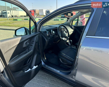 Сірий Шевроле Trax, об'ємом двигуна 1.7 л та пробігом 180 тис. км за 10700 $, фото 9 на Automoto.ua