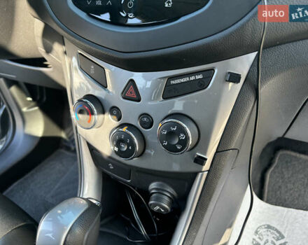 Сірий Шевроле Trax, об'ємом двигуна 1.7 л та пробігом 180 тис. км за 10700 $, фото 14 на Automoto.ua