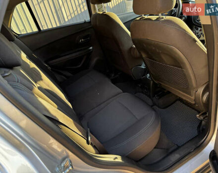 Серый Шевроле Trax, объемом двигателя 1.4 л и пробегом 190 тыс. км за 10700 $, фото 16 на Automoto.ua