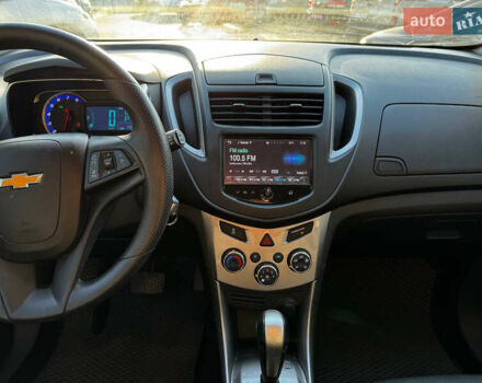 Серый Шевроле Trax, объемом двигателя 1.4 л и пробегом 190 тыс. км за 10700 $, фото 11 на Automoto.ua