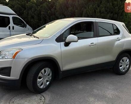 Серый Шевроле Trax, объемом двигателя 1.4 л и пробегом 132 тыс. км за 9600 $, фото 2 на Automoto.ua