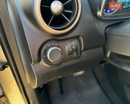 Серый Шевроле Trax, объемом двигателя 1.4 л и пробегом 190 тыс. км за 10700 $, фото 7 на Automoto.ua