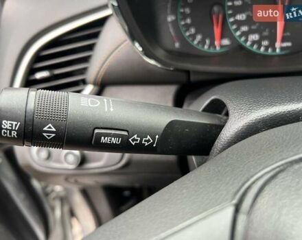 Серый Шевроле Trax, объемом двигателя 1.36 л и пробегом 104 тыс. км за 11300 $, фото 11 на Automoto.ua