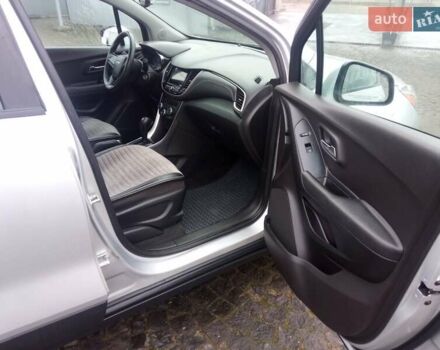 Серый Шевроле Trax, объемом двигателя 1.4 л и пробегом 218 тыс. км за 10800 $, фото 29 на Automoto.ua