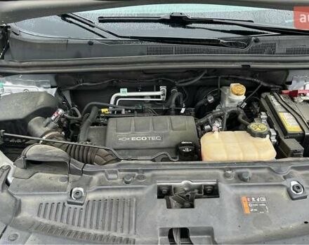 Серый Шевроле Trax, объемом двигателя 1.4 л и пробегом 108 тыс. км за 12800 $, фото 14 на Automoto.ua