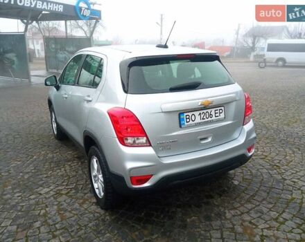 Серый Шевроле Trax, объемом двигателя 1.4 л и пробегом 218 тыс. км за 10800 $, фото 14 на Automoto.ua