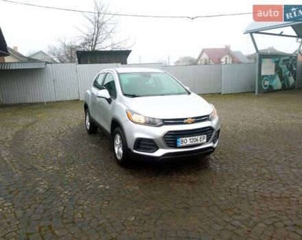 Серый Шевроле Trax, объемом двигателя 1.4 л и пробегом 218 тыс. км за 10800 $, фото 6 на Automoto.ua