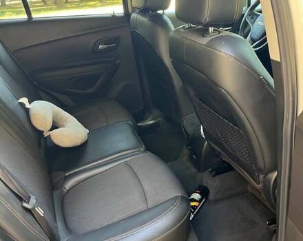 Серый Шевроле Trax, объемом двигателя 1.4 л и пробегом 108 тыс. км за 12800 $, фото 11 на Automoto.ua