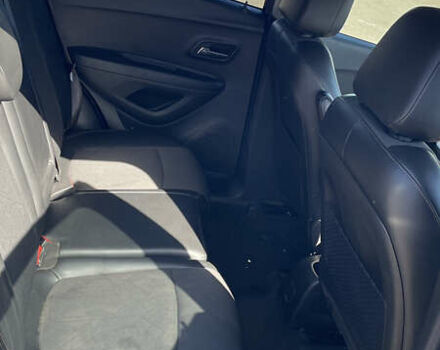 Серый Шевроле Trax, объемом двигателя 1.4 л и пробегом 115 тыс. км за 10000 $, фото 10 на Automoto.ua