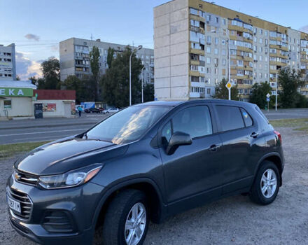 Сірий Шевроле Trax, об'ємом двигуна 1.4 л та пробігом 42 тис. км за 13500 $, фото 2 на Automoto.ua