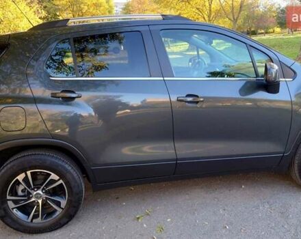 Серый Шевроле Trax, объемом двигателя 1.4 л и пробегом 51 тыс. км за 13500 $, фото 7 на Automoto.ua