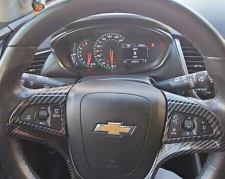 Серый Шевроле Trax, объемом двигателя 1.4 л и пробегом 51 тыс. км за 13500 $, фото 22 на Automoto.ua