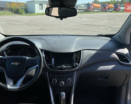 Серый Шевроле Trax, объемом двигателя 1.4 л и пробегом 115 тыс. км за 10000 $, фото 8 на Automoto.ua