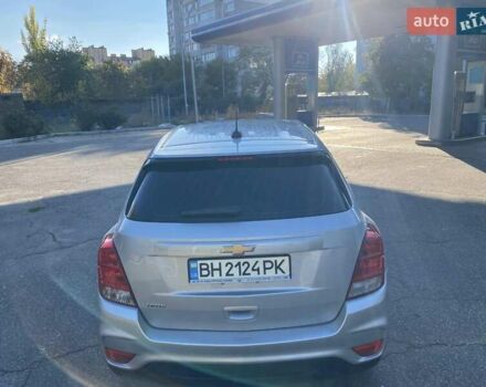 Шевроле Trax 2018 в Николаеве на Automoto.ua Серый Шевроле Trax, объемом двигателя 1.36 л и пробегом 90 тыс. км за 11200 $, фото 13 на Automoto.ua