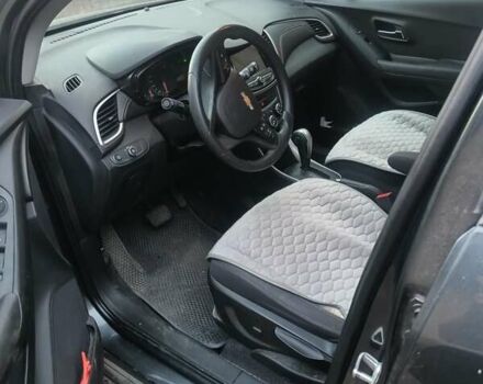 Серый Шевроле Trax, объемом двигателя 1.4 л и пробегом 16 тыс. км за 15000 $, фото 4 на Automoto.ua
