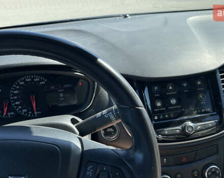 Серый Шевроле Trax, объемом двигателя 1.4 л и пробегом 115 тыс. км за 10000 $, фото 7 на Automoto.ua