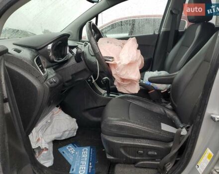 Серый Шевроле Trax, объемом двигателя 1.4 л и пробегом 76 тыс. км за 2400 $, фото 6 на Automoto.ua