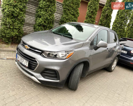 Шевроле Trax 2019 в Ровно на Automoto.ua Серый Шевроле Trax, объемом двигателя 1.4 л и пробегом 141 тыс. км за 12300 $, фото 1 на Automoto.ua