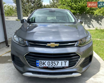 Шевроле Trax 2019 в Ровно на Automoto.ua Серый Шевроле Trax, объемом двигателя 1.4 л и пробегом 141 тыс. км за 12300 $, фото 7 на Automoto.ua