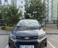 Сірий Шевроле Trax, об'ємом двигуна 1.36 л та пробігом 161 тис. км за 11500 $, фото 1 на Automoto.ua