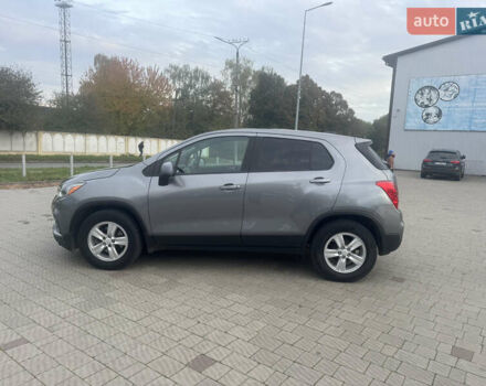 Серый Шевроле Trax, объемом двигателя 1.4 л и пробегом 202 тыс. км за 9600 $, фото 15 на Automoto.ua